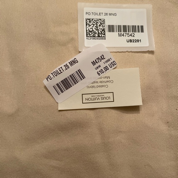 BRAND NEW Louis Vuitton Monogram Toiletry Pouch 26 - Picture 4 of 4